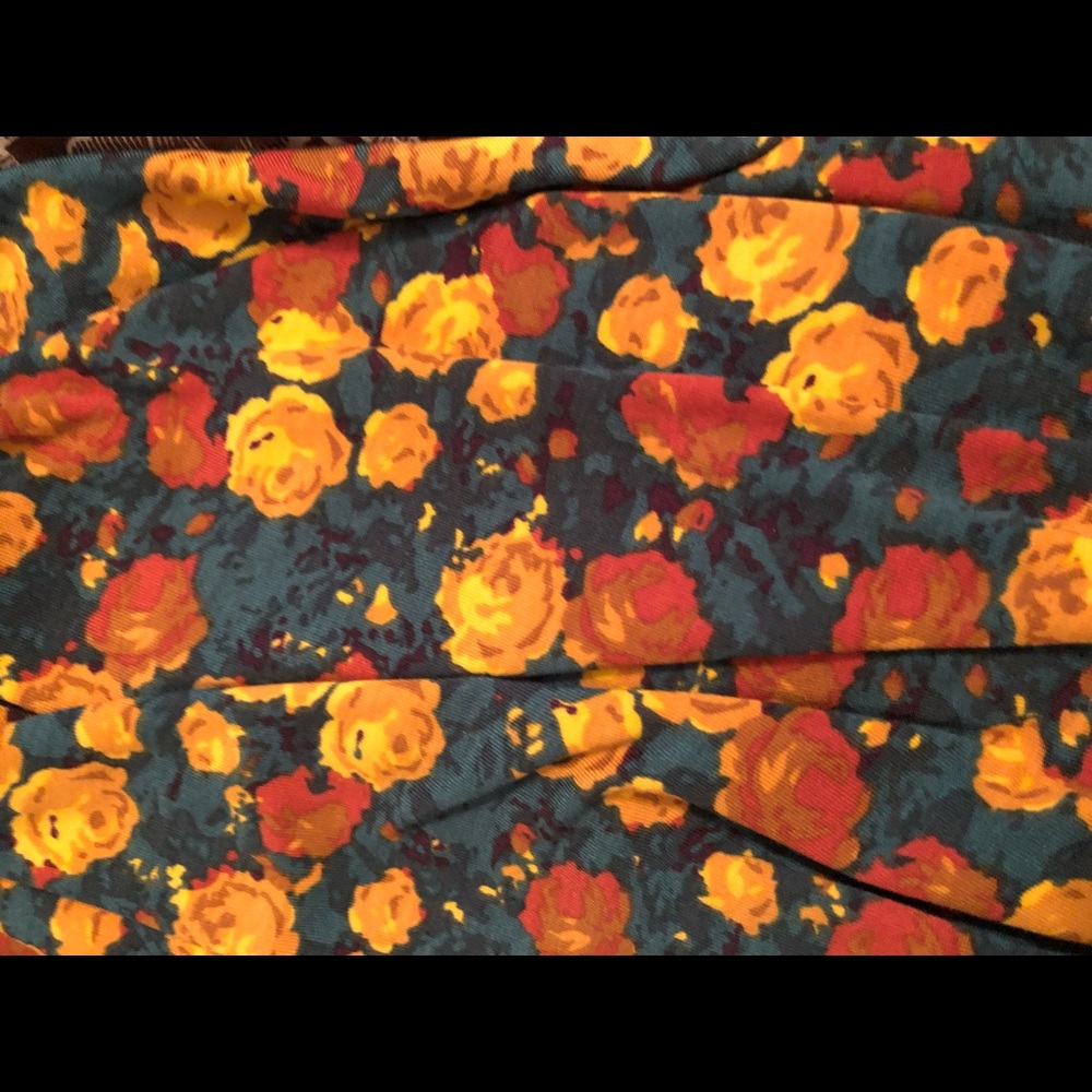 Lularoe - Picture 7 of 8